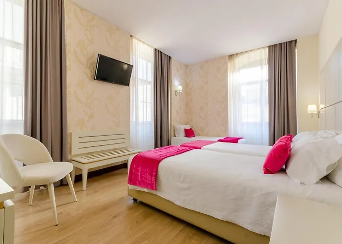 オテル Lx ロシオ 2* リスボン