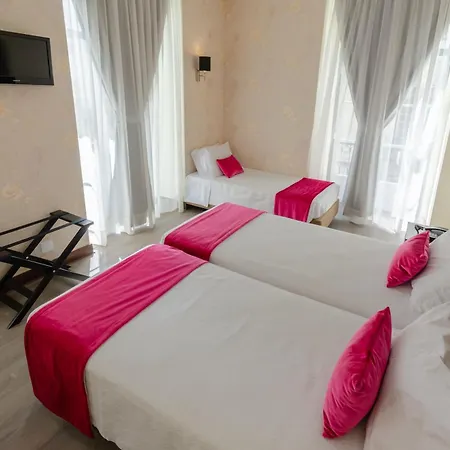 オテル Lx ロシオ