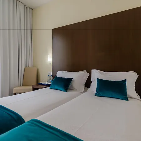 ホテル オテル Lx ロシオ 2*