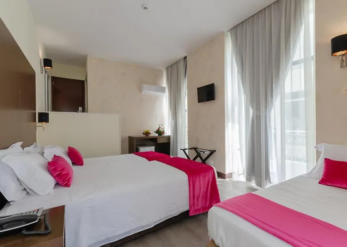 オテル Lx ロシオ